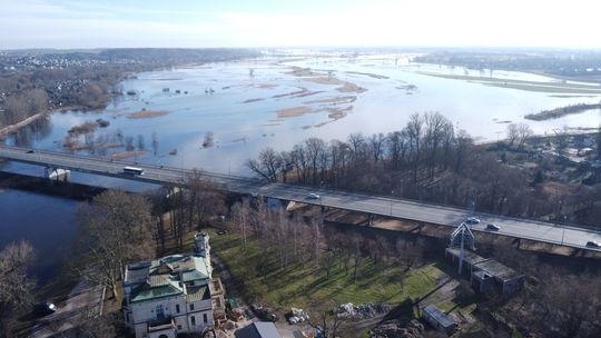 Poziom rzeki Warty zbliża się do alarmowego