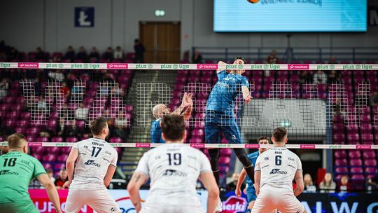 Przegrana Stilonu na parkiecie lidera Plusligi