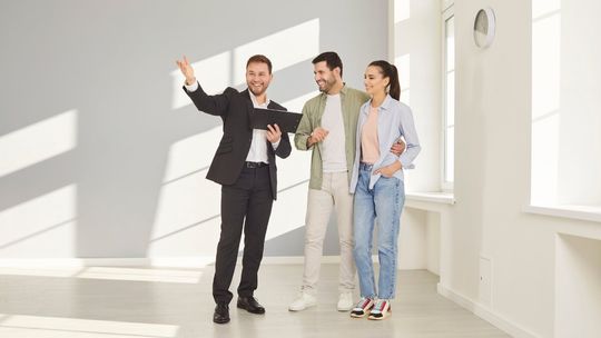 Pustostany nie powinny stać puste. To obniżyłoby czynsze Pustostany nie powinny stać puste. To obniżyłoby czynsze