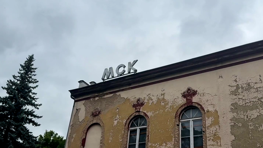 Radny komentuje sprzedaż nieruchomości przy Drzymały. Padły pytania o przyszłość budynku