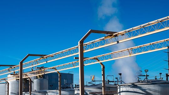 Rewitalizacja przestrzeni postindustrialnych – nowe życie fabryk i magazynów w polskich miastach