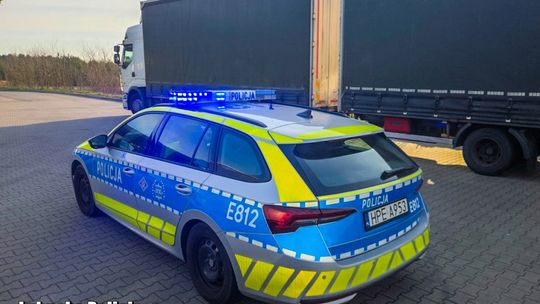 Służby zatrzymały pojazd na ważnej trasie. Kierowca nie pojechał dalej