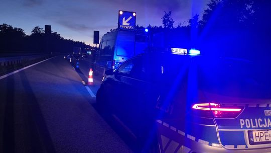 Śmiertelny wypadek z udziałem BMW i ciężarówki. Nie żyje pasażer