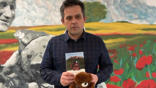 Spotkanie autorskie z Wojciechem Filaberem w Szkole Podstawowej w Ulimiu