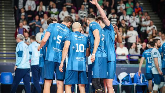 Stilon bliski sprawienia kolejnej niespodzianki w hali faworyta