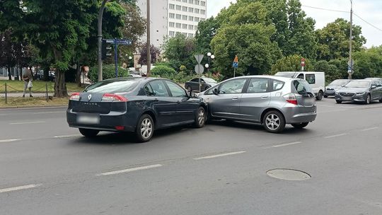 Stłuczka na jednym z gorzowskich skrzyżowań