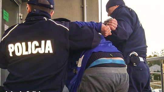 Szokujące zdarzenie w centrum miasta. Sprawca próbował uciekać Szokujące zdarzenie w centrum miasta. Sprawca próbował uciekać