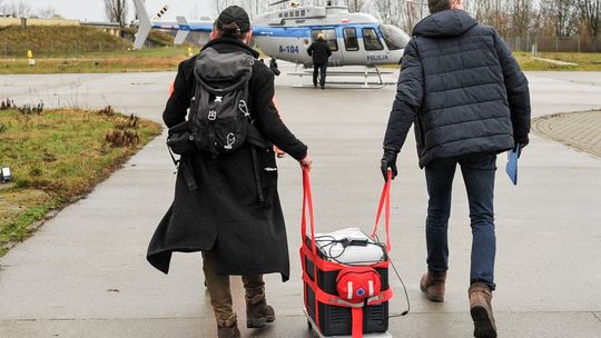 Transplantacja serca i nerki przeprowadzona dzięki szybkiej akcji policyjnego lotu z Gorzowa do Wrocławia