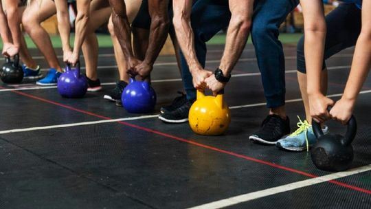 Trening z kettlebellem dla początkujących i zaawansowanych