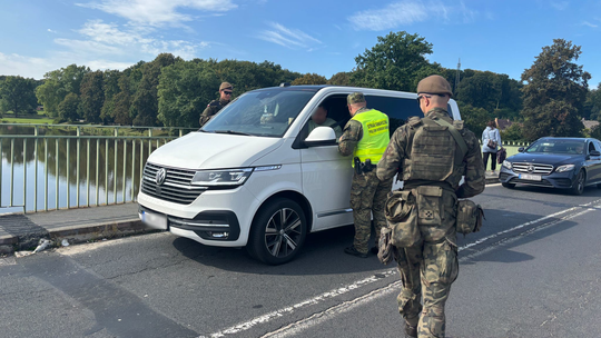 Tymczasowe kontrole na granicy z Niemcami. Setki zatrzymań i odmów wjazdu