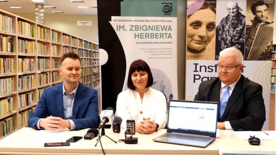 W bibliotece pełna digitalizacja