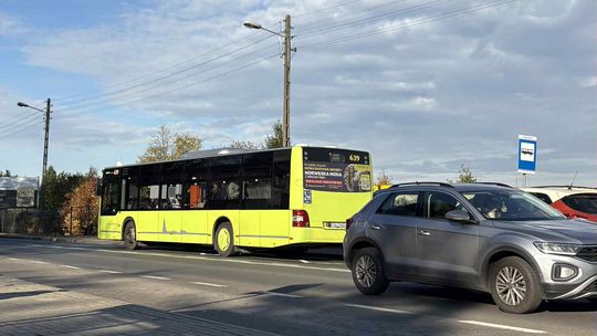 Więcej autobusów na cmentarz przed 1 listopada