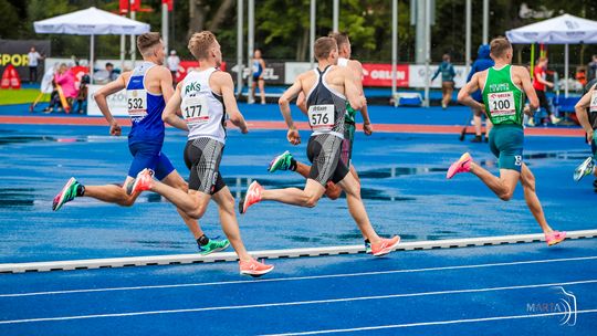 Wielkie sportowe widowisko na stadionie lekkoatletycznym