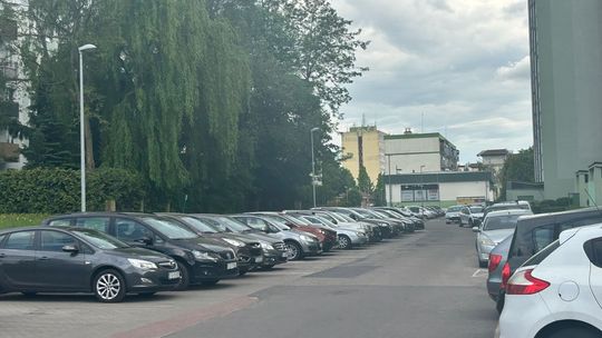 Włamanie do auta na gorzowskim osiedlu? Mieszkaniec ostrzega innych