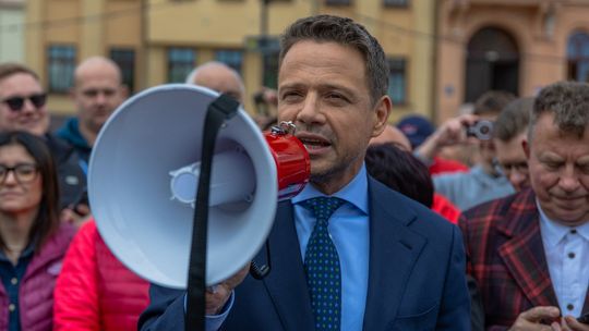 Wybory prezydenckie 2025. Nowy sondaż: II tura na styku!