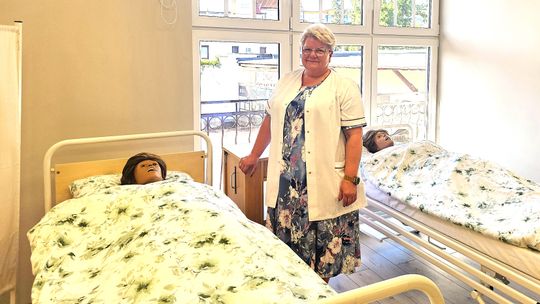 Wywiad z Wandą Długosz-Bujak, dyrektorem EduGorzów: Opiekun medyczny – zawód z przyszłością prosto z Gorzowa Wlkp.!