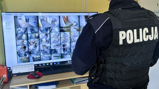 Wzmożone kontrole policji przy szkołach w Gorzowie. Funkcjonariusze reagują na ostatnie wydarzenia