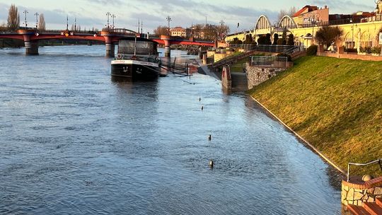 Zakaz wstępu na bulwary!