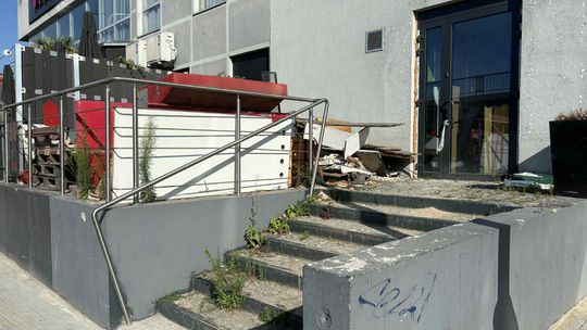 Zaniedbany teren w centrum Gorzowa. Miasto reaguje na interwencję radnego