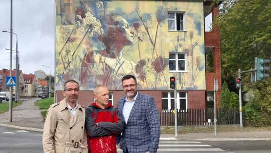 Zieleń, kwiaty, przyroda – kolejny wyjątkowy mural zdobi Gorzów