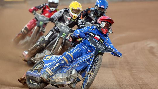 Zmarzlik wygrywa premierowe Grand Prix w 2025 roku