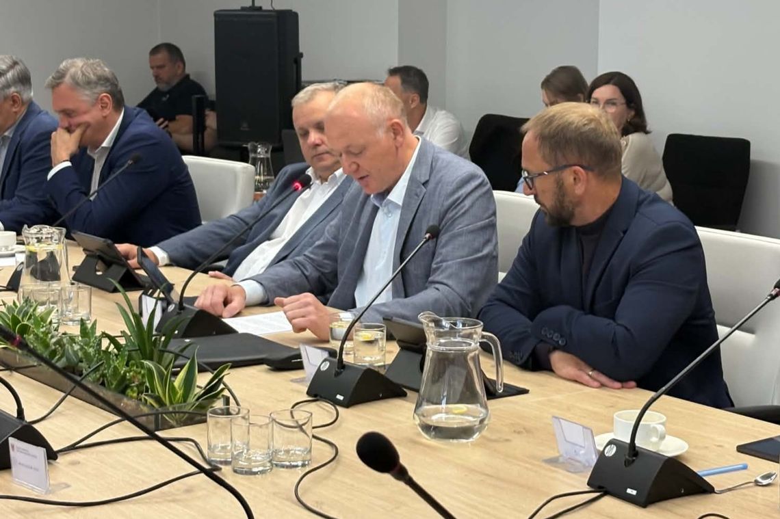 Albert Madej zrezygnował z mandatu radnego. Decyzję ogłosił podczas sesji Albert Madej zrezygnował z mandatu radnego. Decyzję ogłosił podczas sesji