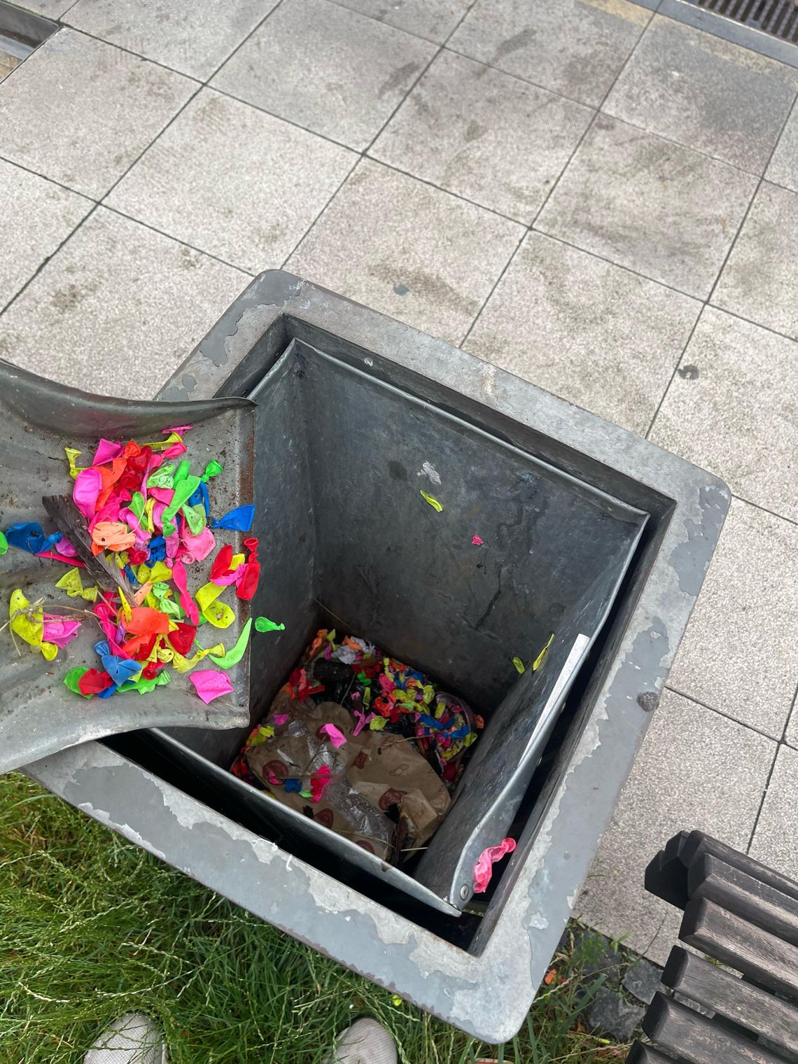 Apel do mieszkańców – zadbajmy wspólnie o fontannę na „Kwadracie” Apel do mieszkańców – zadbajmy wspólnie o fontannę na „Kwadracie”