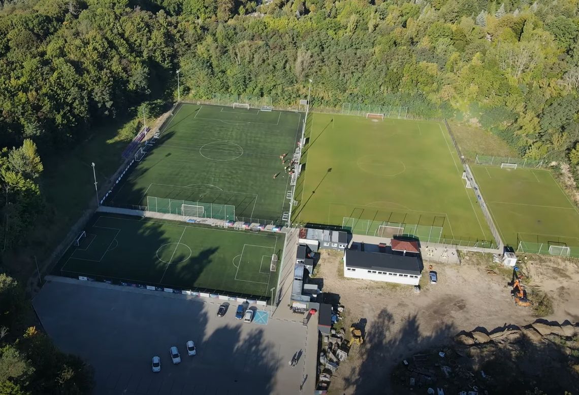 Boisko przy cmentarzu dostępne – ukłon Warty Gorzów w stronę mieszkańców Boisko przy cmentarzu dostępne – ukłon Warty Gorzów w stronę mieszkańców