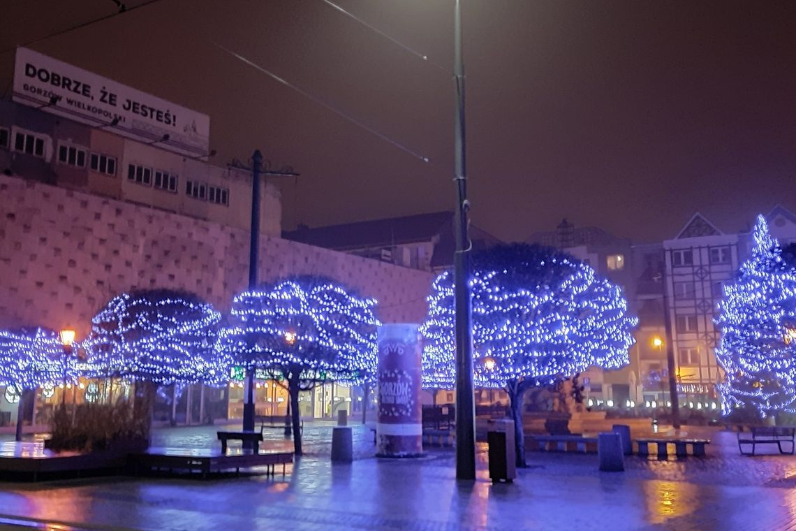 Centrum miasta w świątecznej szacie