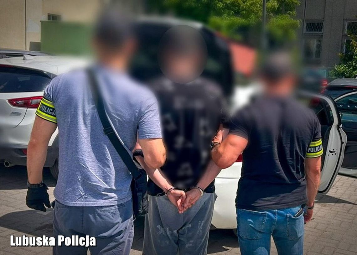 Chciał wyłudzić ponad 106 tys. zł kredytu. Policja zatrzymała go w banku