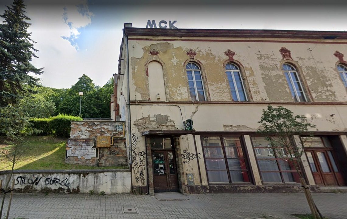 Co dalej z budynkiem po MCK przy Drzymały? Radny Zmora pyta prezydenta