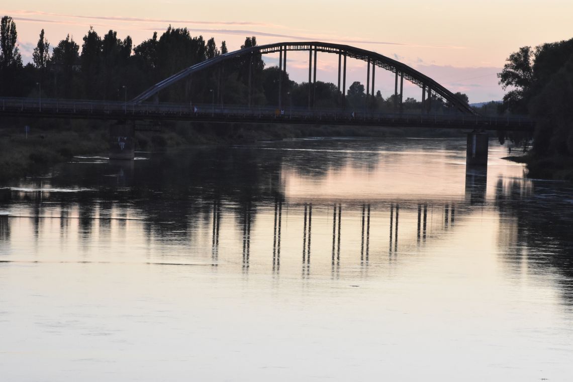 Co dalej z kładką dla pieszych nad Wartą?