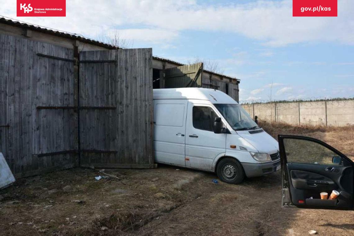 Duża akcja służb w Lubuskiem. Dwóch mężczyzn zatrzymanych na gorącym uczynku Duża akcja służb w Lubuskiem. Dwóch mężczyzn zatrzymanych na gorącym uczynku