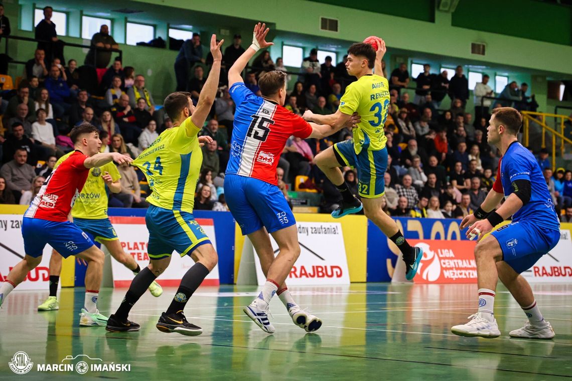 Dzień Kobiet ze szczypiornistami Stali