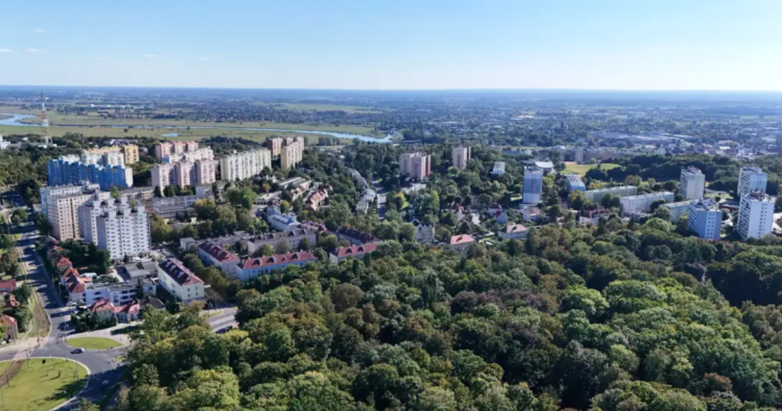 Głupie zabawy dzieci na jednym z gorzowskich osiedli