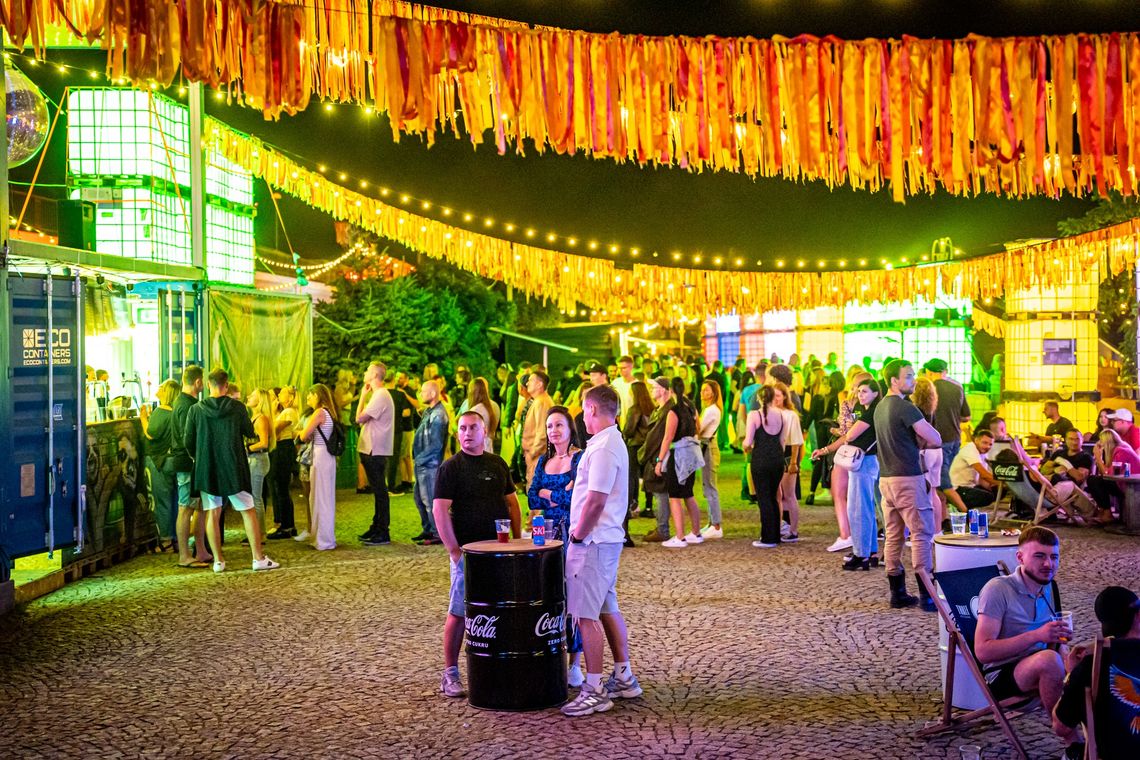 Gorący weekend w Wartowni – DJ Soina, DJ Inox i stand-up Filipa Brymory
