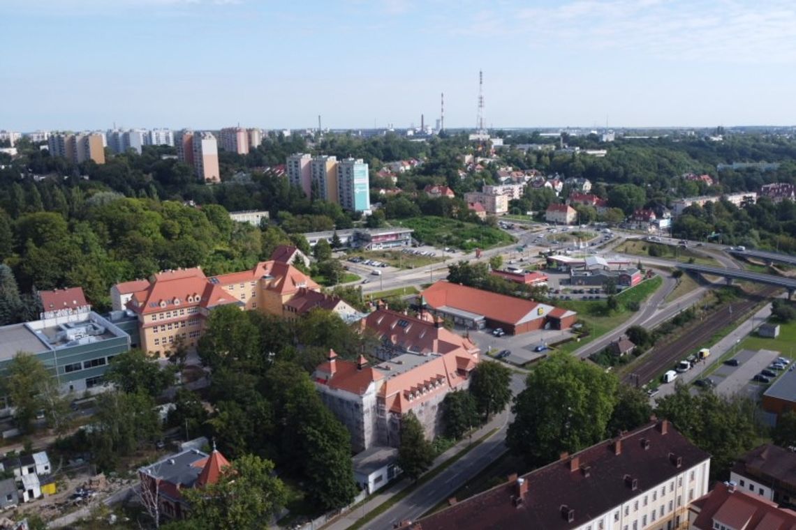 Gorzów. Bezdomni okupują klatki schodowe. Mieszkańcy boją się wychodzić z domów