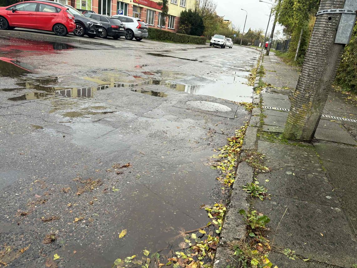 Gorzów: część ulicy wyremontowana, reszta w fatalnym stanie Gorzów: część ulicy wyremontowana, reszta w fatalnym stanie