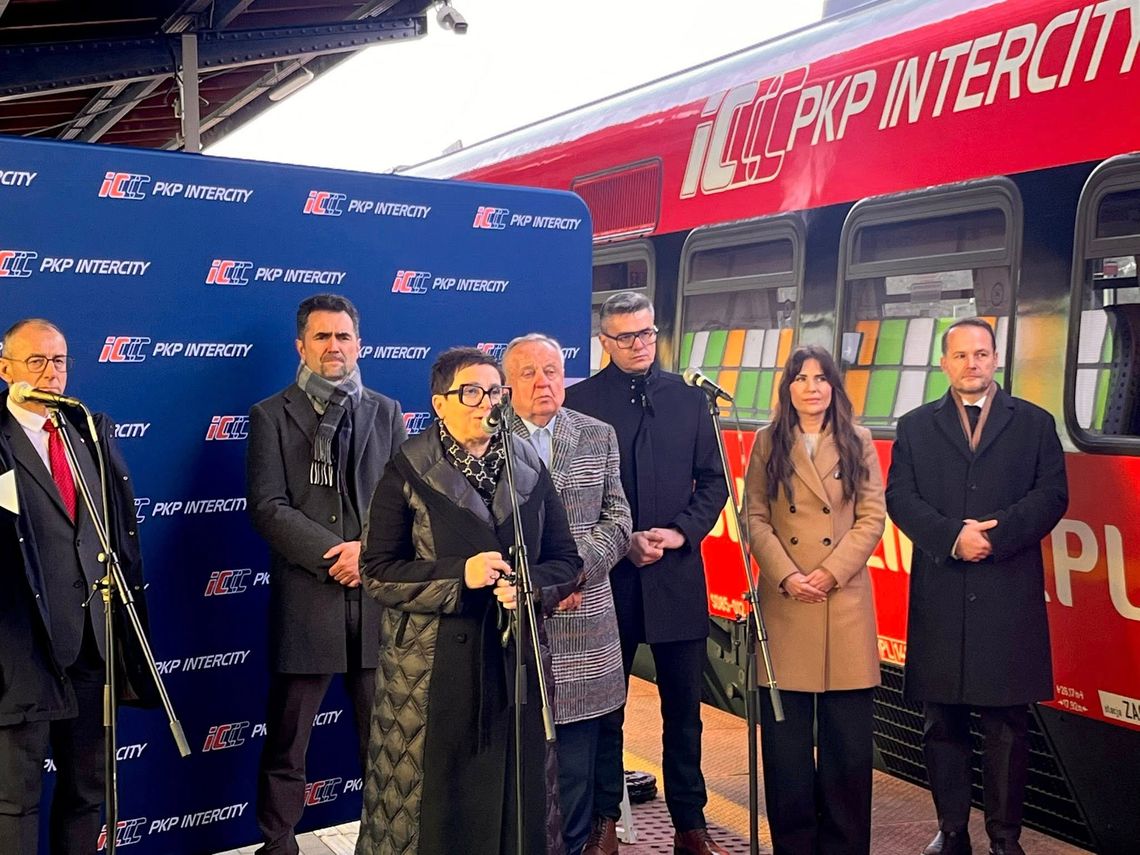 Gorzów wychodzi z kolejowego cienia. Nowe pociągi zmieniają codzienność Gorzów wychodzi z kolejowego cienia. Nowe pociągi zmieniają codzienność