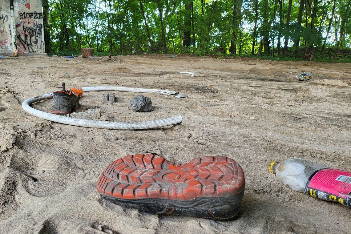 Gorzów. Zaśmiecone Filary Sztuki