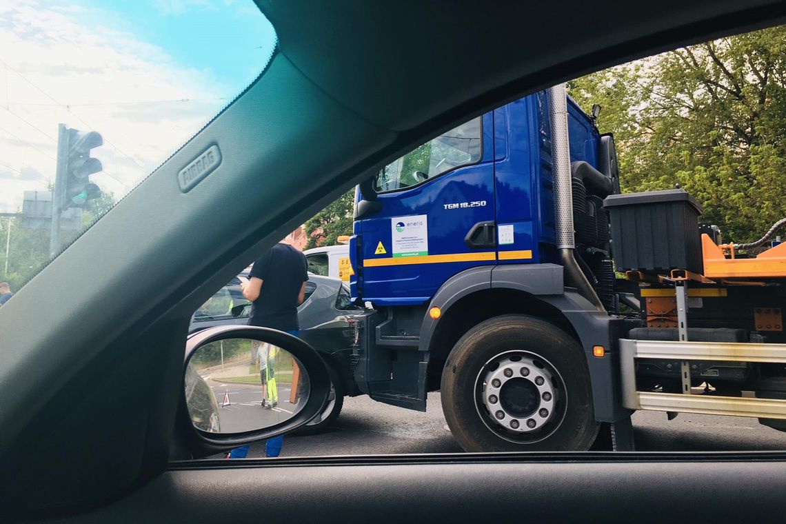 Gorzów. Zderzenie osobówki z autem ciężarowym