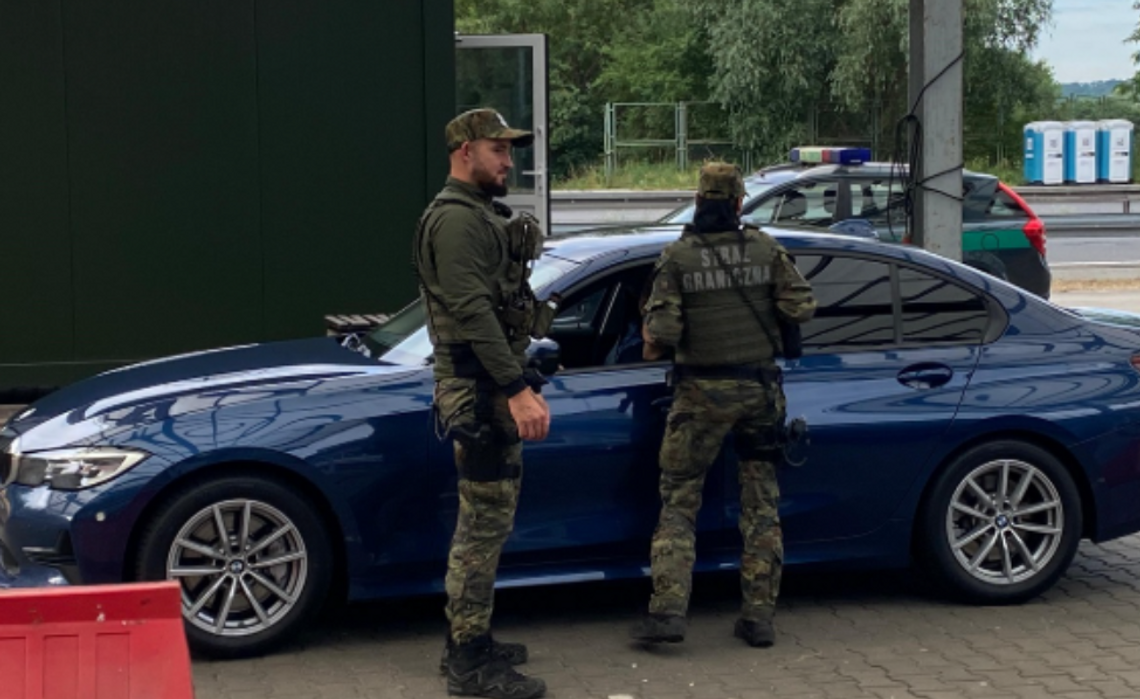 Granica pod specjalnym nadzorem. Skontrolowano tysiące osób
