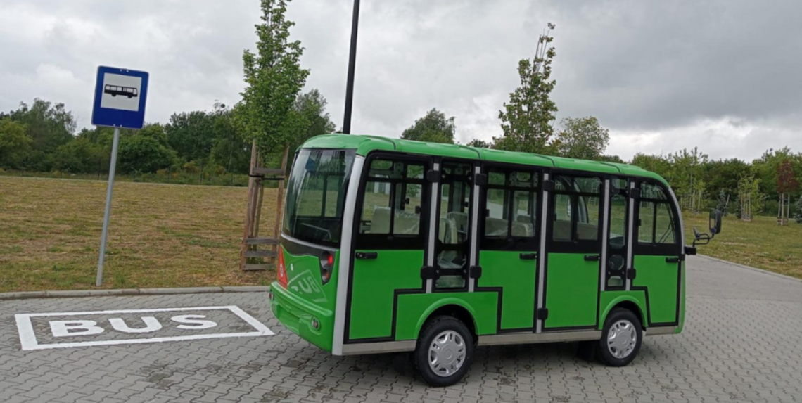 Innowacyjne rozwiązanie na cmentarzu – ekologiczny transport już dostępny