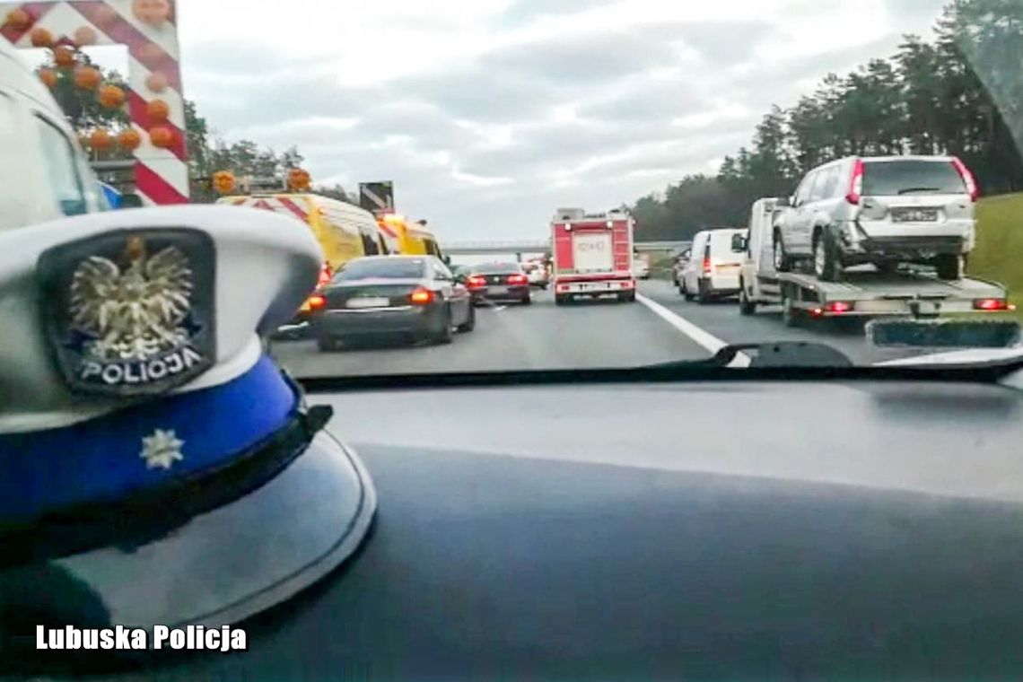 Jechali autostradą pod prąd! Zablokowali korytarz życia