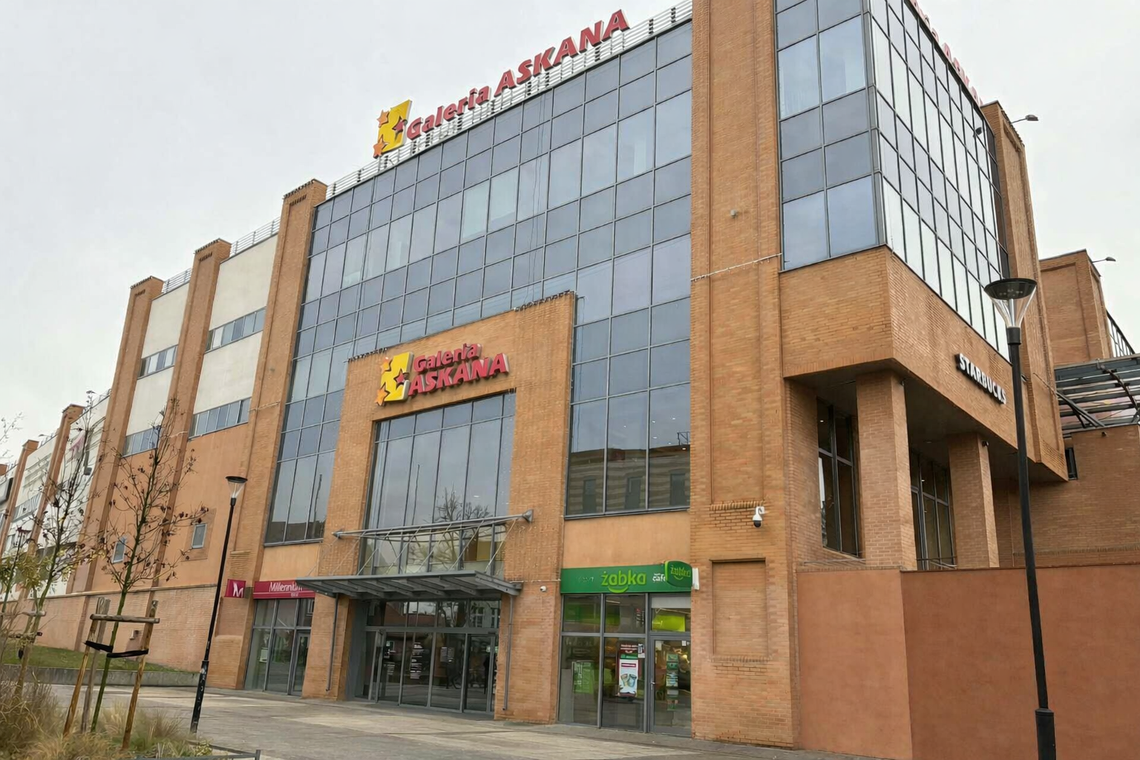 Jeden ze sklepów zakończył działalność. Na razie nie wiadomo, co powstanie w tym miejscu