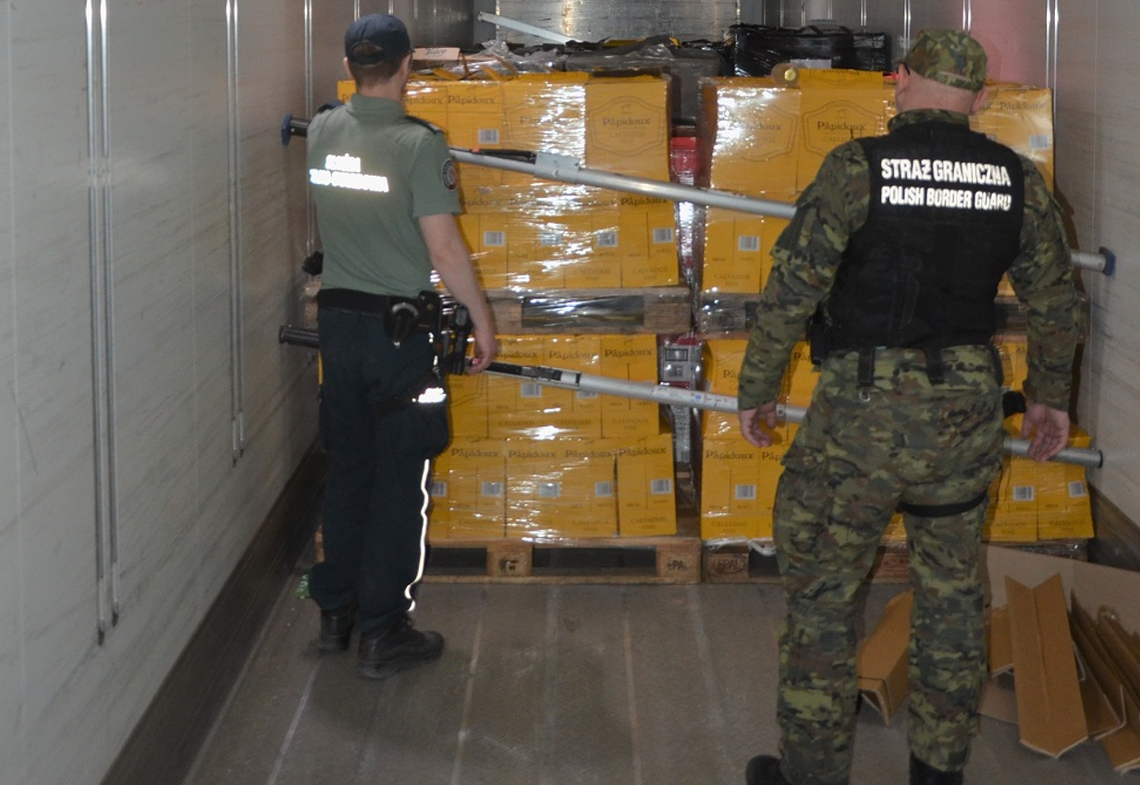 Jedna kontrola i wszystko wyszło na jaw. Służby zatrzymały pojazd wracający z Niemiec Jedna kontrola i wszystko wyszło na jaw. Służby zatrzymały pojazd wracający z Niemiec