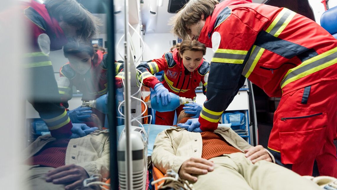 Kamizelki nożoodporne dla ratowników medycznych z poślizgiem. Kiedy trafią do karetek? Kamizelki nożoodporne dla ratowników medycznych z poślizgiem. Kiedy trafią do karetek?