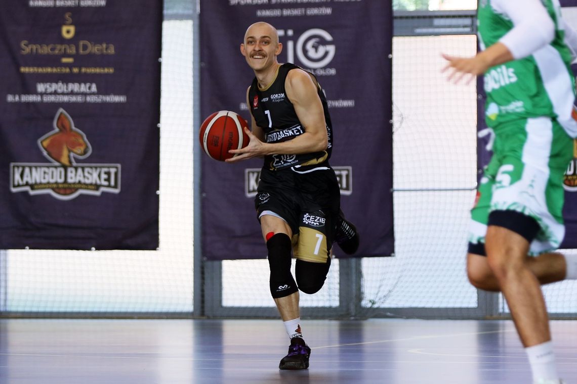 Kangoo Basket zwycięskie u siebie w hali