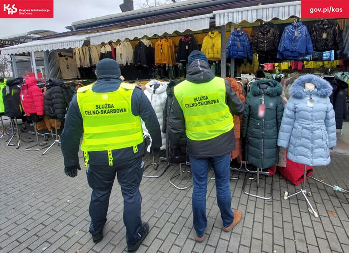 KAS uderza w handel podróbkami: Akcja na bazarach w Słubicach, Kostrzynie i Łęknicy