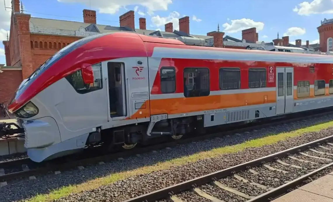 Kolejny trudny dzień na kolei w Lubuskiem. Kilkanaście pociągów odwołanych Kolejny trudny dzień na kolei w Lubuskiem. Kilkanaście pociągów odwołanych